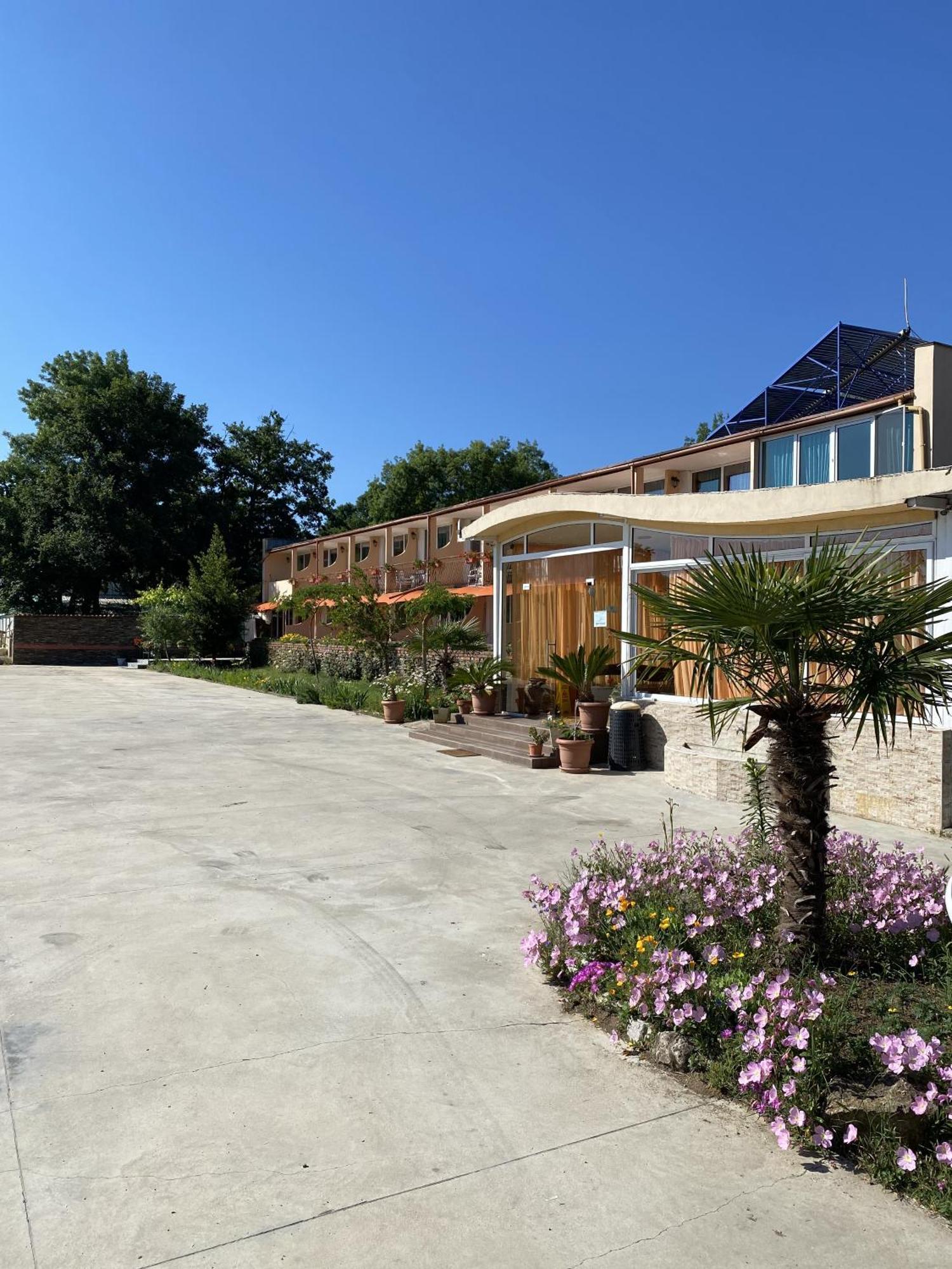 Hotel Surf Primorsko Zewnętrze zdjęcie