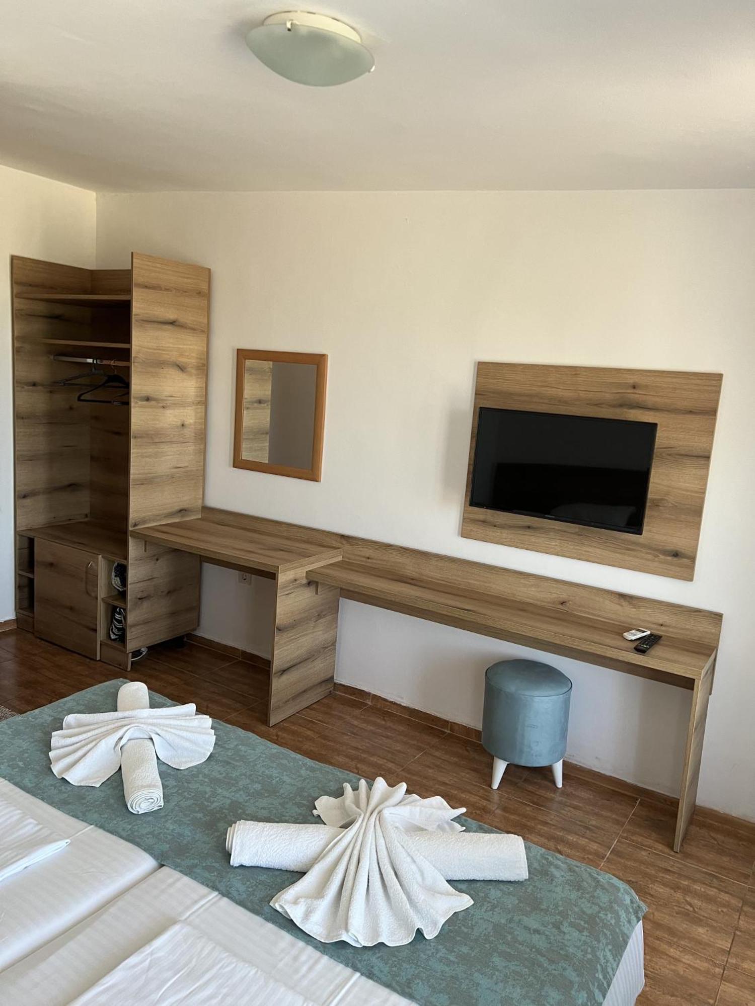 Hotel Surf Primorsko Zewnętrze zdjęcie